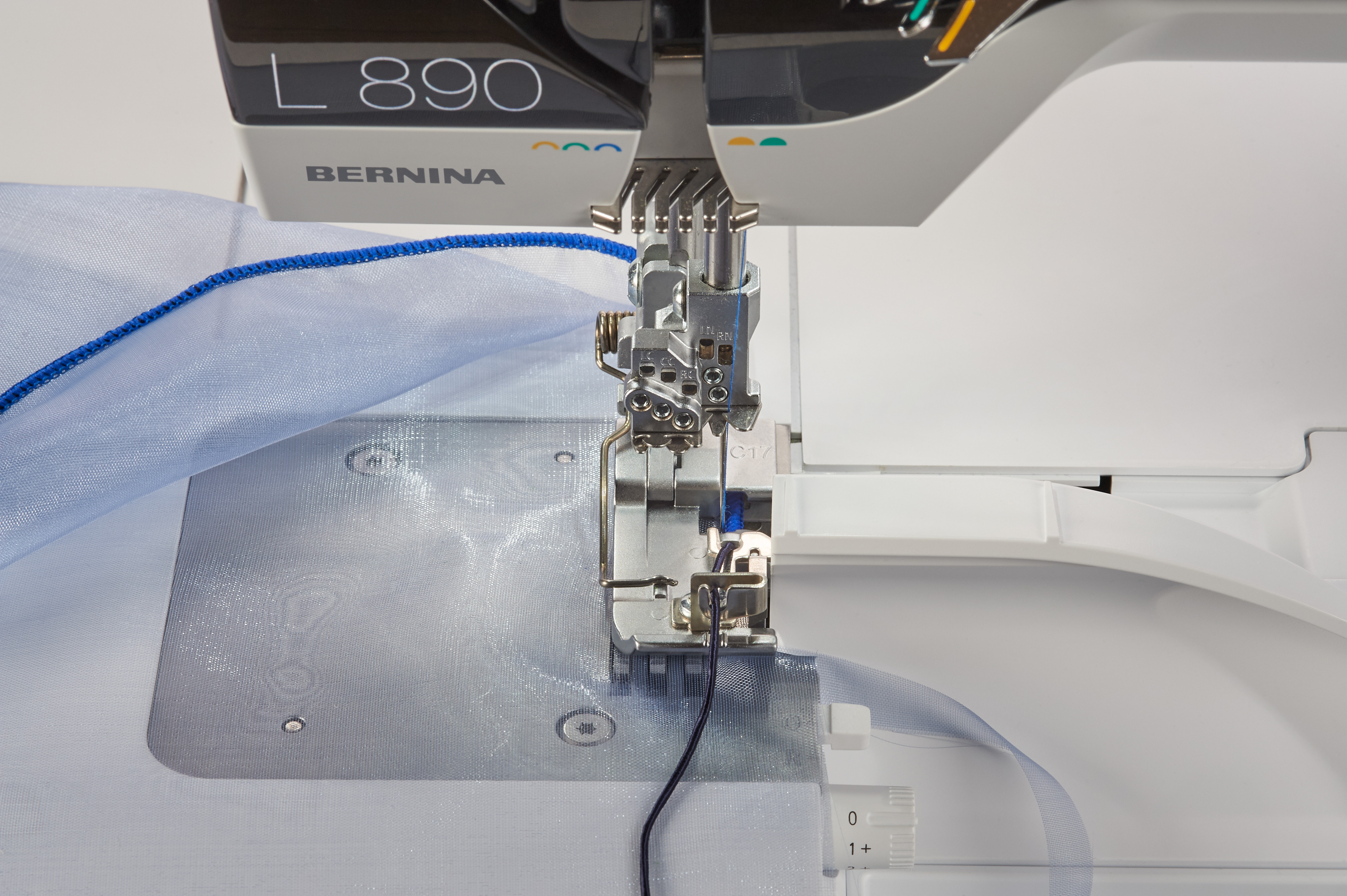 Bernina Schnureinnähuss #C17 für L890