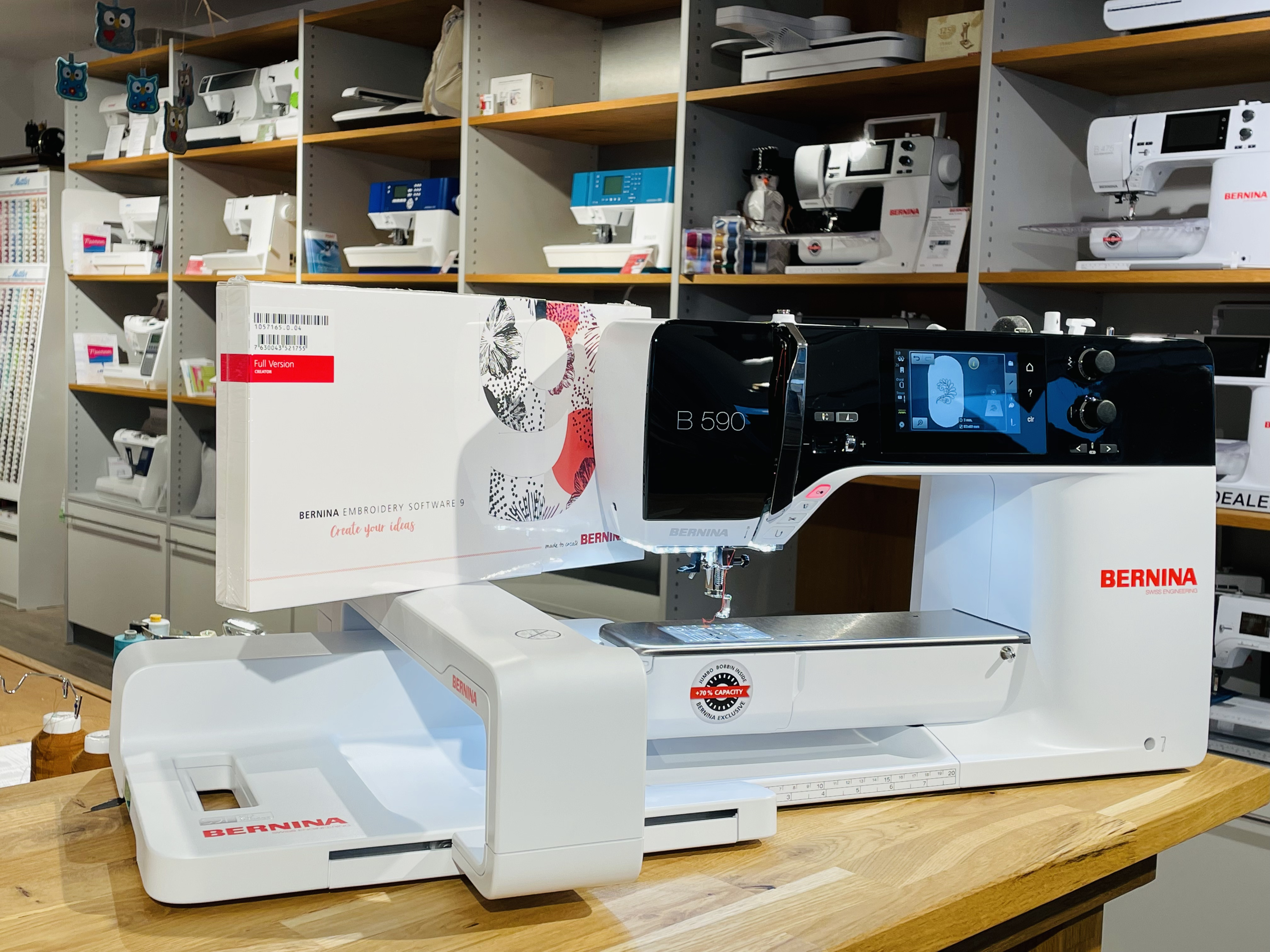 Bernina 590 mit SDT Stickmodul + V9 Creator Sticksoftware - Vorführer