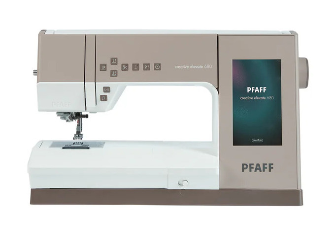 PFAFF creative elevate 680 mit Stickmodul