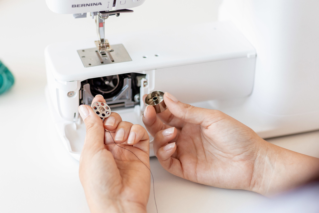 Bernina B 325 - Modell 2025